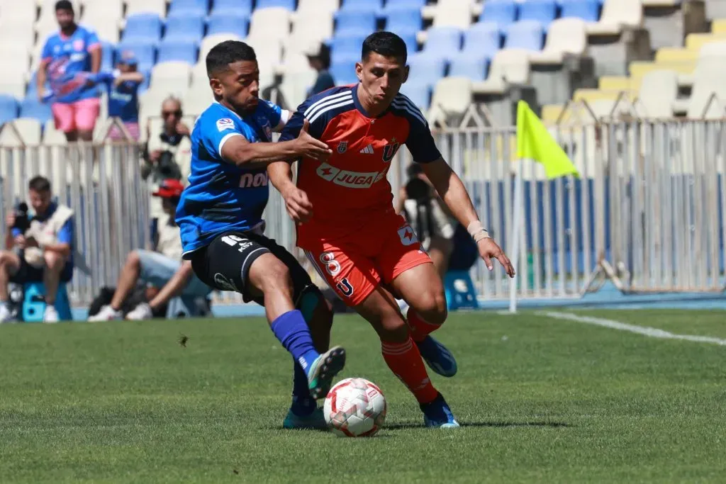 La U jugó en el verano en el estadio Ester Roa, un amistoso contra Huachipato. Foto: Eduardo Fortes/Photosport