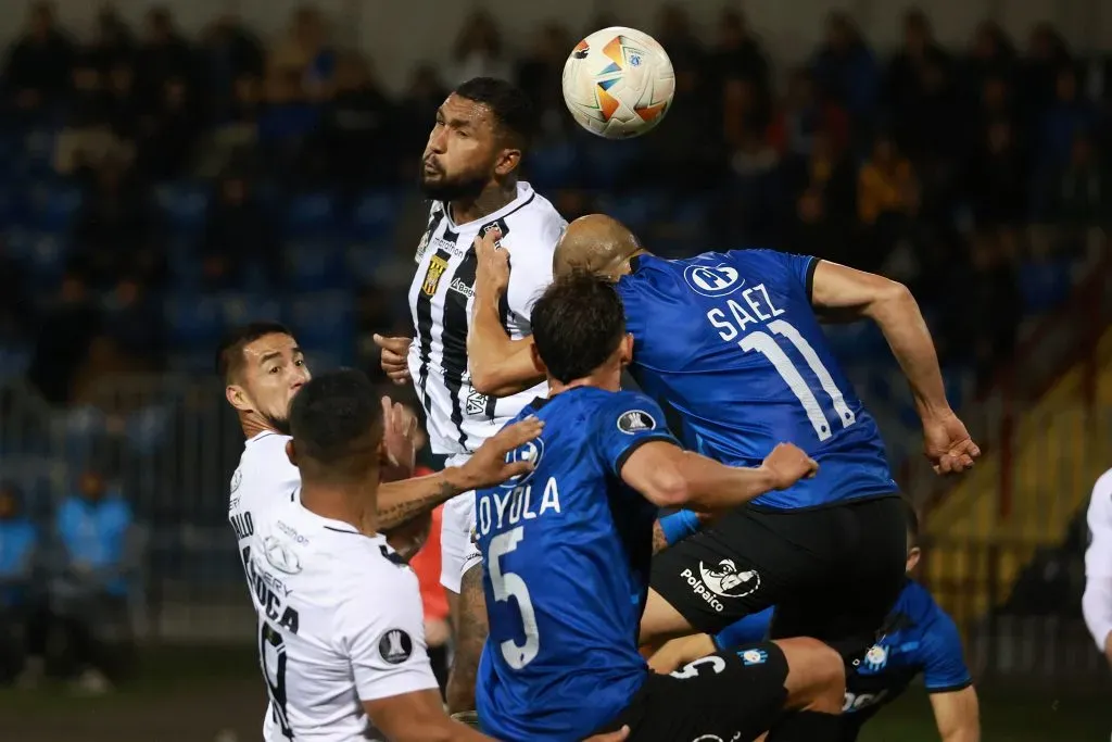 Huachipato no pudo en casa. Foto: Eduardo Fortes/Photosport