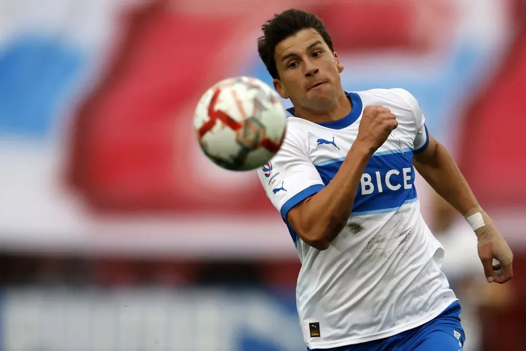 En este 2024 Gonzalo Tapia ha jugado diez partidos en Universidad Católica, con dos goles y dos asistencias em 590 minutos. | Foto: Photosport.