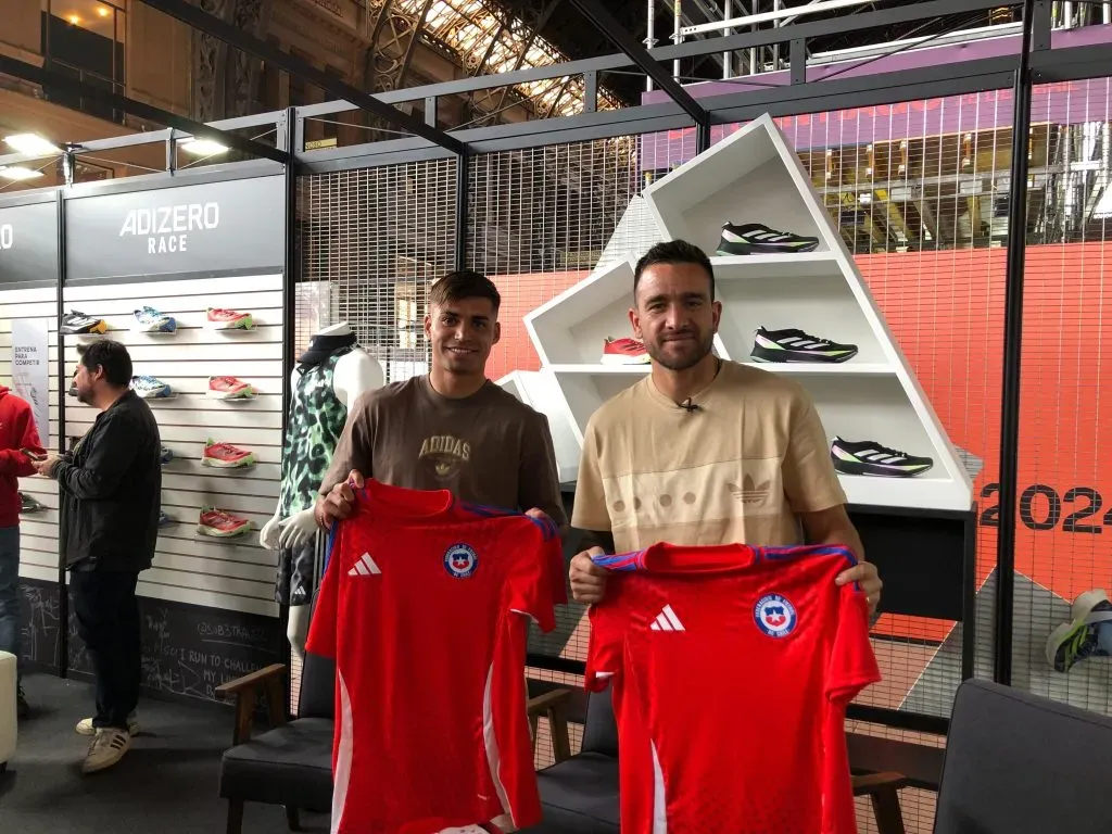 El jugador asistió a la Expo Running en el stand de adidas.