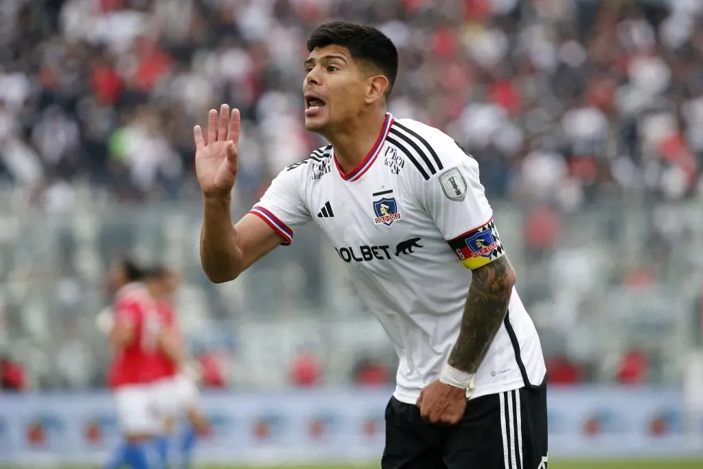 Esteban Pavez destaca por un estilo frontal de abordar las cosas en el Cacique. (Javier Salvo/Photosport).