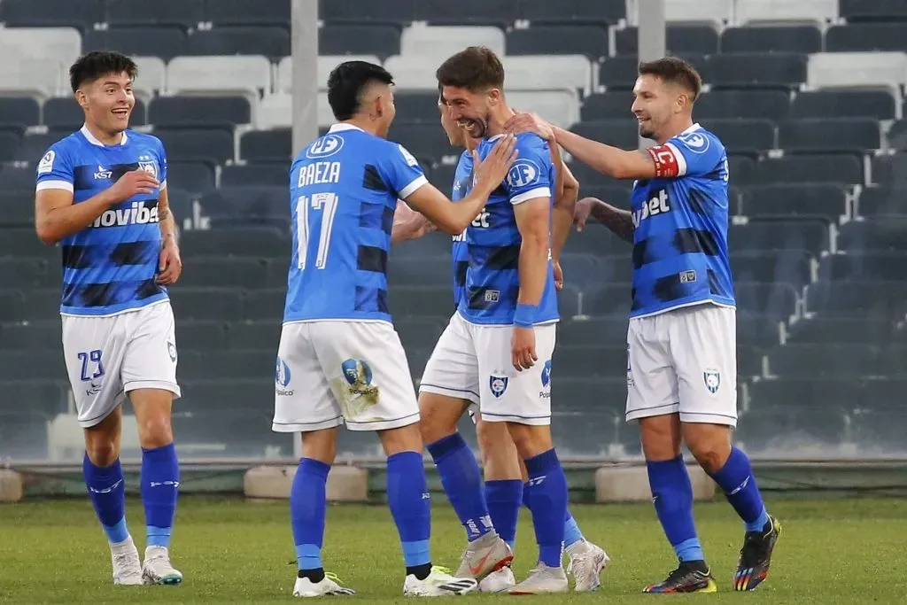 Felipe Loyola le convirtió un gol a Colo Colo en el Monumental, aunque Huachipato perdió aquel partido. (Sebastian Cisternas/Photosport).