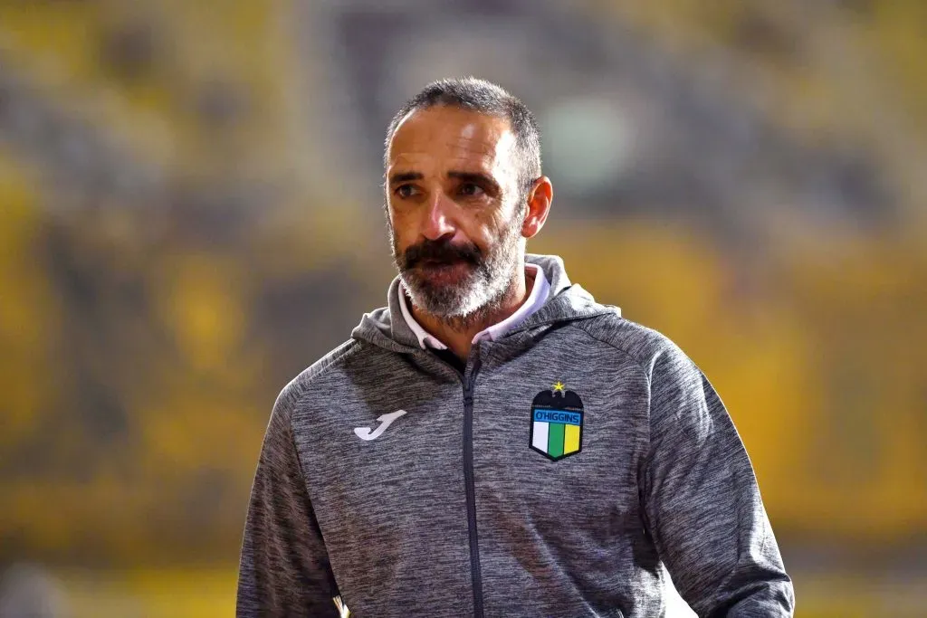 Juan Manuel Azconzábal fue el cuarto DT que se quedó sin DT en el presente Campeonato Nacional 2024. | Foto: Photosport.