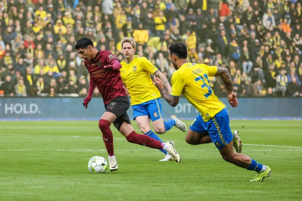 Darío Osorio en acción ante el Brondby. (Imago).