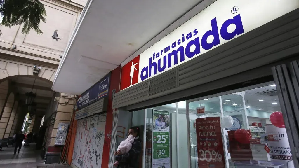 Fachada de farmacias Ahumada.