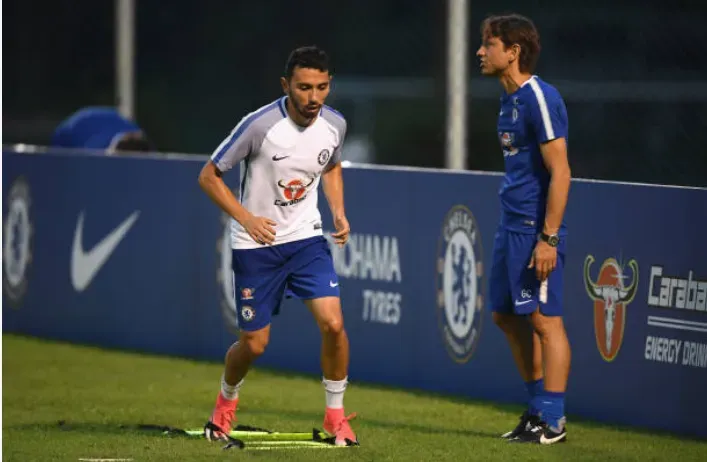 Cristián Cuevas en una pretemporada del Chelsea en Singapur. (Getty Images).