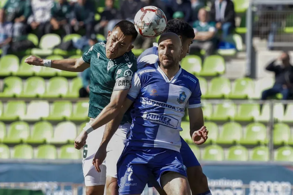 Carlos Muñoz jugó en la caída ante Deportes Antofagasta. (Andres Pina/Photosport).