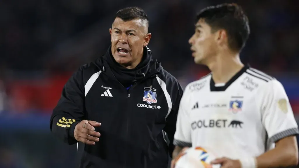 Almirón busca refuerzos para el equipo titular de Colo Colo