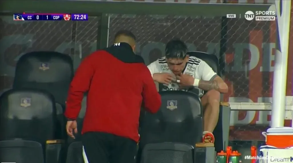 El reto de Almirón a Carlos Palacios. (Captura Estadio TNT Sports).