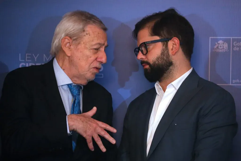 Canciller Alberto Van Klaveren junto al Presidente Gabriel Boric