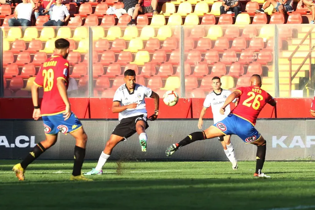 Daniel Gutiérrez y un golazo ante Unión Española. (Javier Salvo/Photosport).