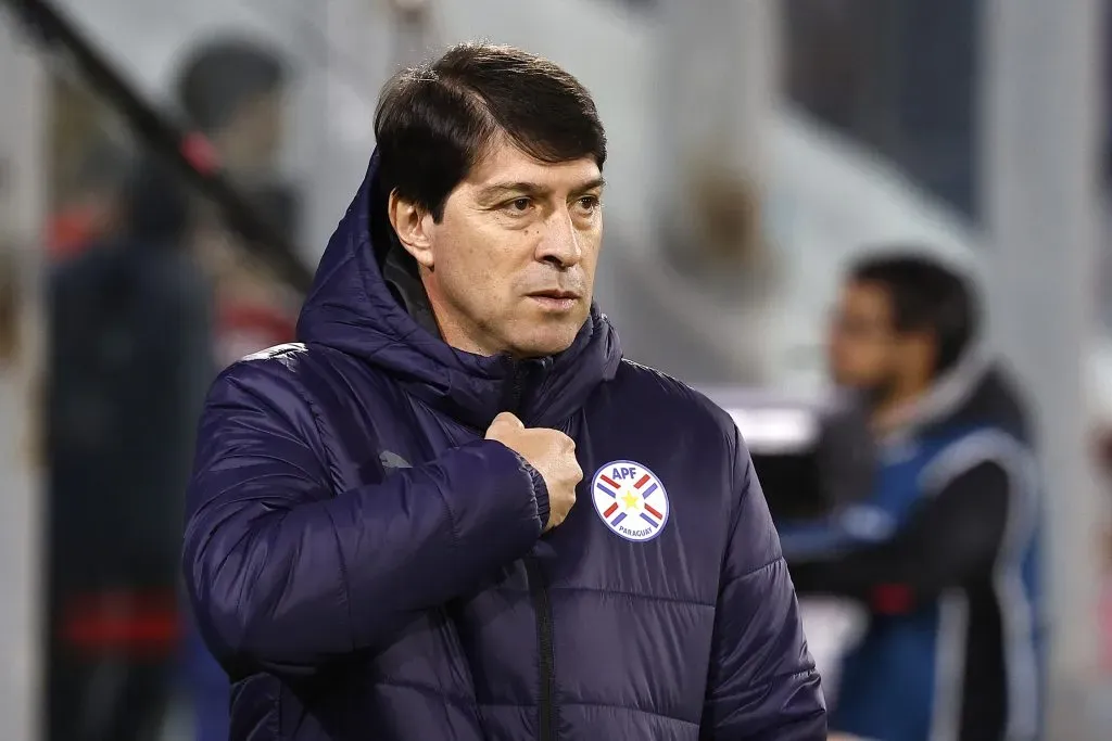 Daniel Garnero en el empate que Paraguay consiguió ante Chile por las Eliminatorias 2026. (Dragomir Yankovic/Photosport).