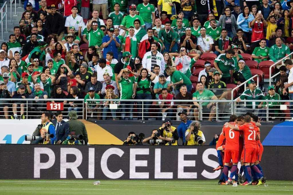 Fabián Estay tuvo la respuesta perfecta para un periodista mexicano que ninguneó a la Roja: el 7-0 | Photosport