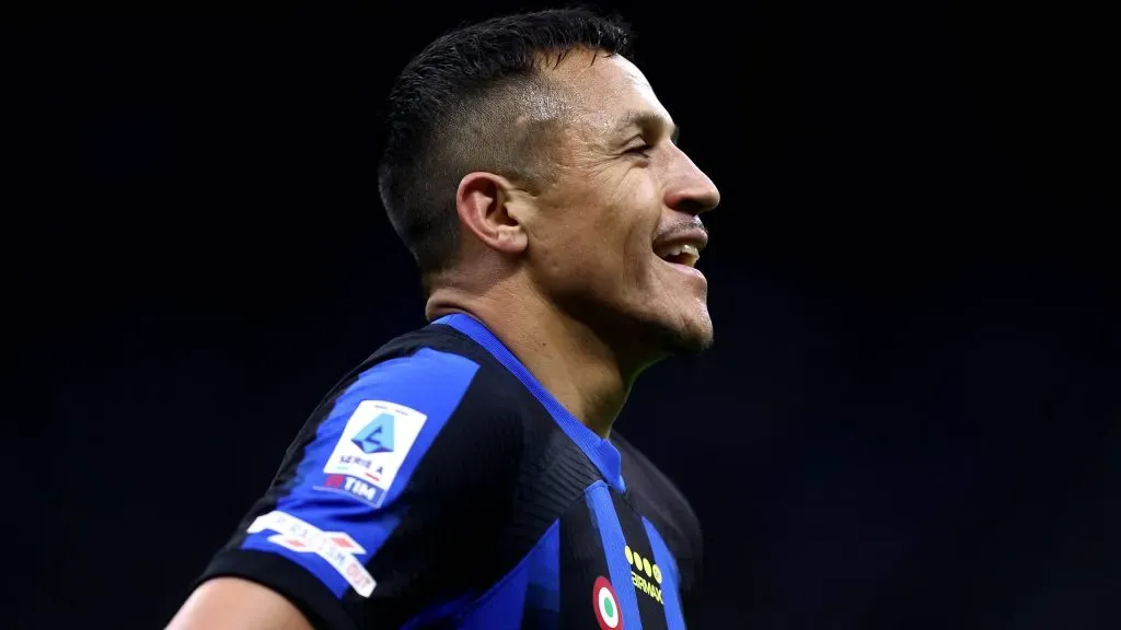 Alexis Sánchez espera por las movidas del Inter de Milán para saber si entra en los planes. Foto: IMAGO.