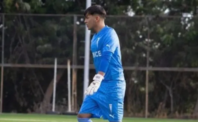 Ricardo Rivera tuvo su primer partido como titular en las inferiores de la UC. (Foto: Sentimiento Popular).