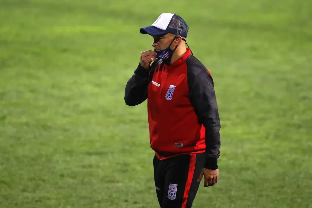 John Armijo como DT de Deportes Melipilla. (Felipe Zanca/Photosport).