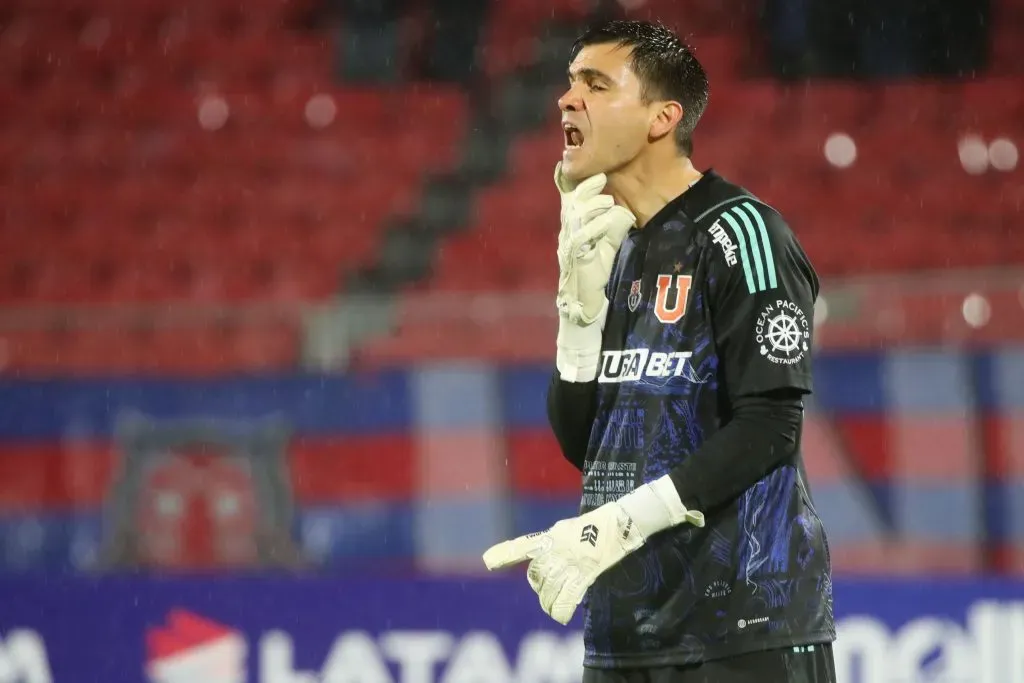 Cristopher Toselli fue capitán de la U por primera vez en la Copa Chile. Foto: Photosport.