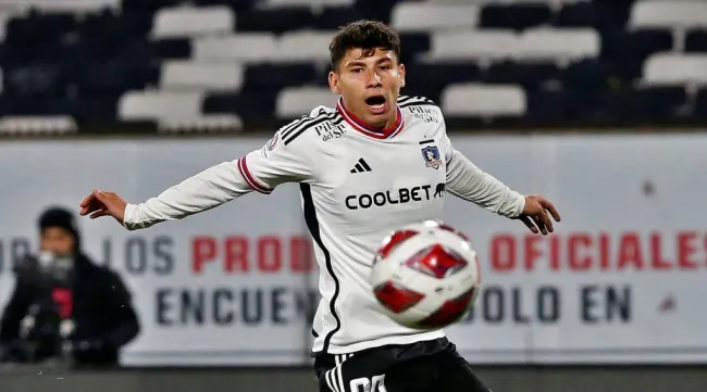 Alexander Oroz vuelve oficialmente a las canchas con Colo Colo en la Copa Chile. Será titular en la formación para esta tarde. Foto: Photosport.