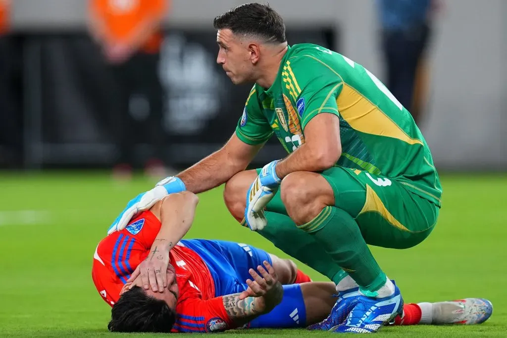 El manotazo que recibió Víctor Dávila en la cara no motivó el llamado del VAR | Getty Images