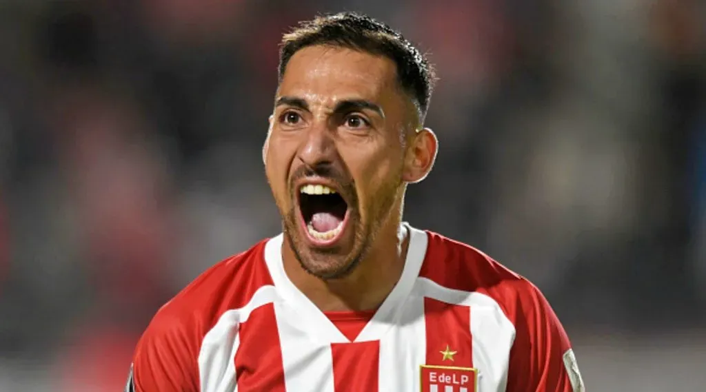 Colo Colo está cerca de quedarse con los goles de Javier Correa.