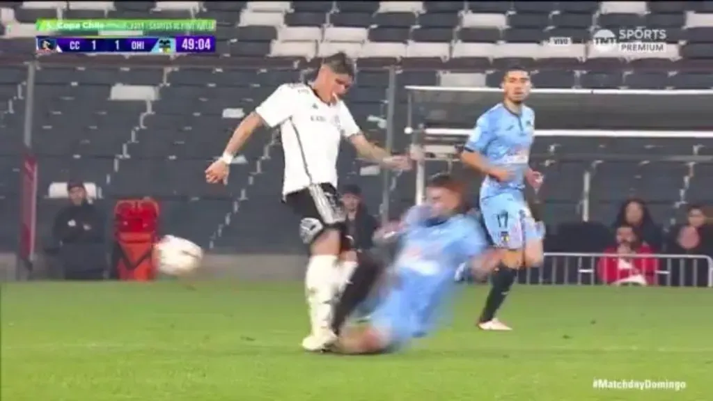 Otro ángulo.  (Captura TNT Sports).