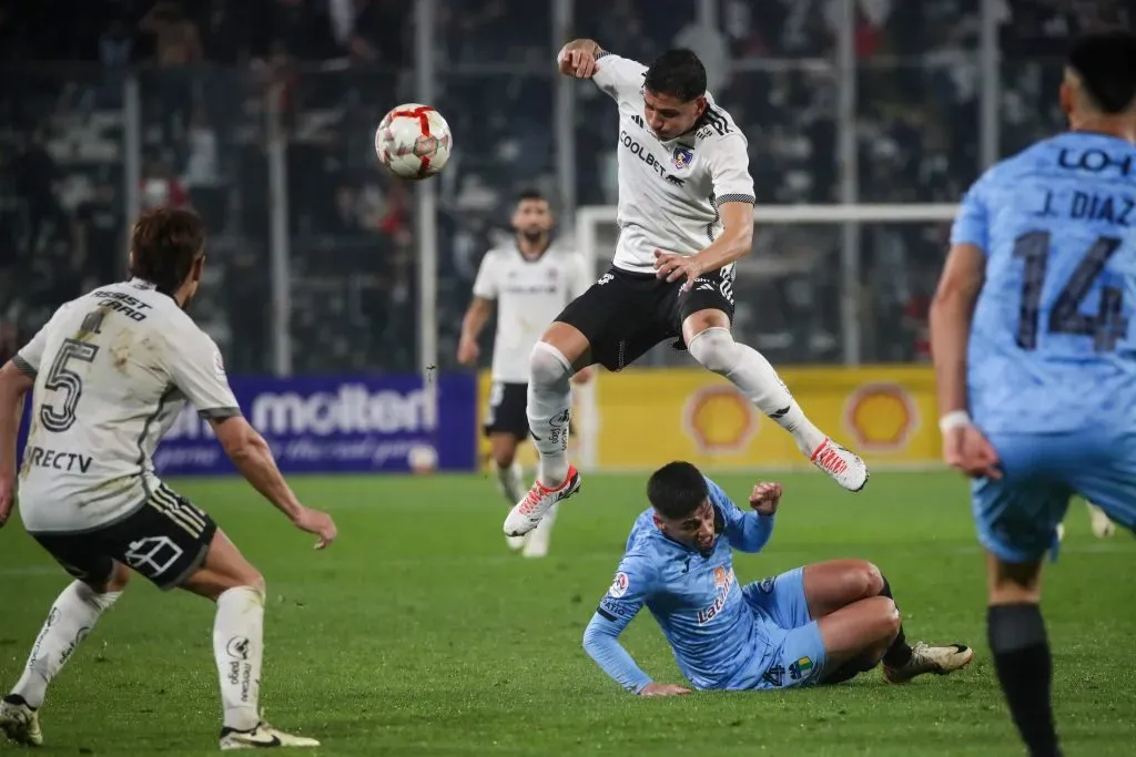 Gonzalo Castellani en acción frente a O’Higgins en la Copa Chile 2024. (Jonnathan Oyarzun/Photosport).