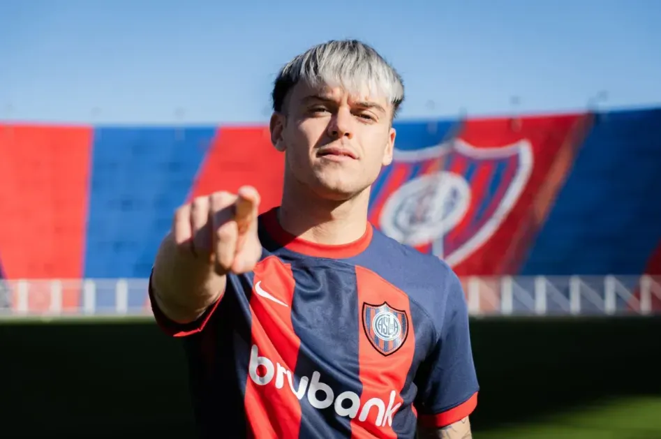 Matías Reali ya posó como refuerzo de San Lorenzo. ¡Y hasta jugó! (Foto: San Lorenzo).