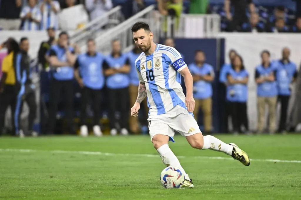 Messi falló su penal ante Ecuador. (Photo by Logan Riely/Getty Images)