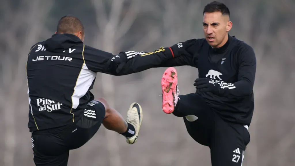 Javier Correa afina detalles para su estreno con la camiseta de Colo Colo. Foto: Comunicaciones Colo Colo.
