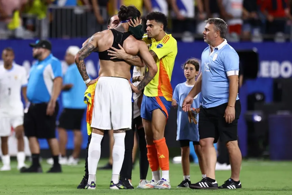 Luis Diaz fue uno de los que trató de controlar a Darwin Núñez en una polémica noche en la Copa América. (Photo by Tim Nwachukwu/Getty Images)