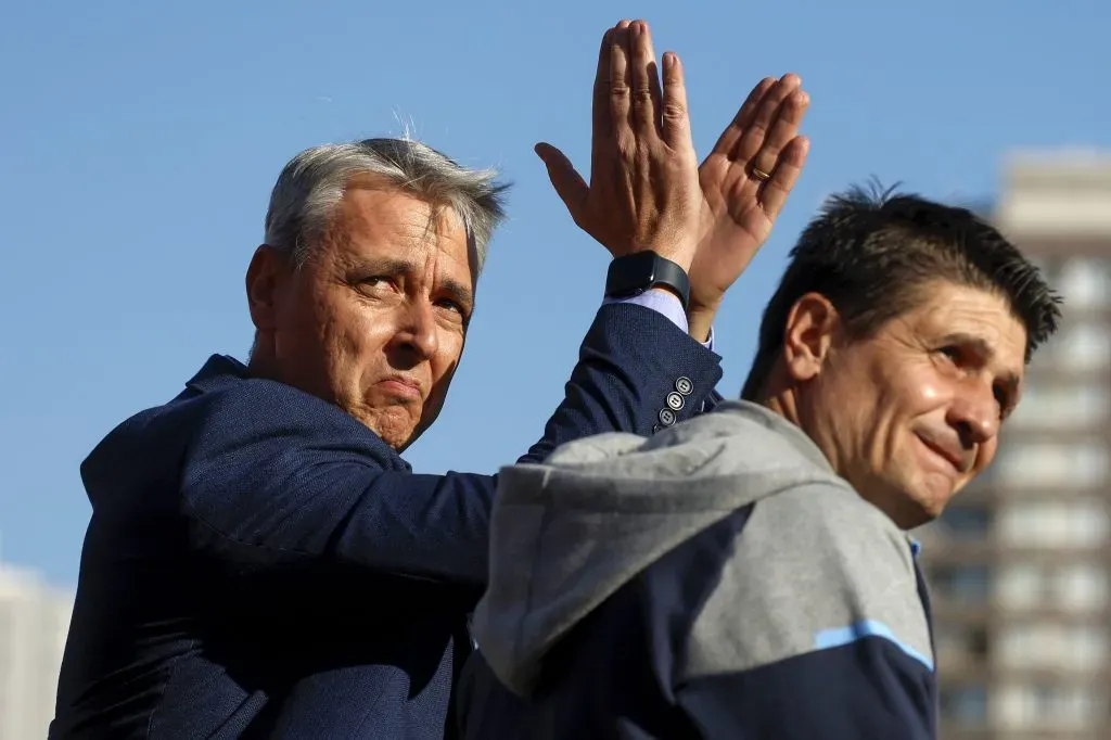 Tiago Nunes eligió el camino de la cautela. (Andres Pina/Photosport).