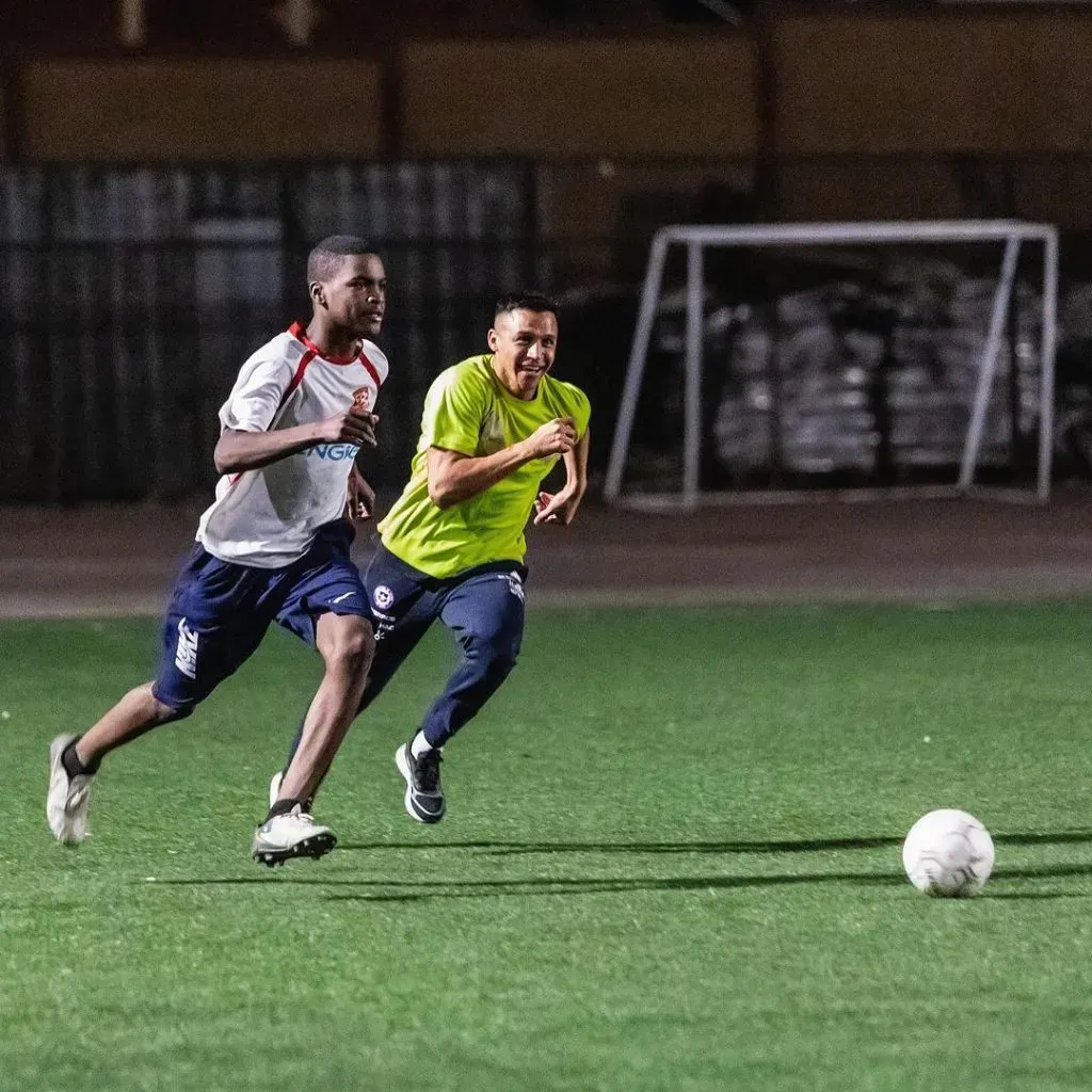 Alexis Sánchez es feliz en su natal Tocopilla. | Foto: @alexis_officia1.