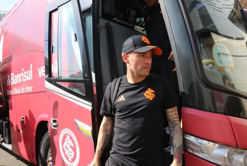 Charles Aránguiz en el Inter de Porto Alegre. (Foto: SC Internacional).