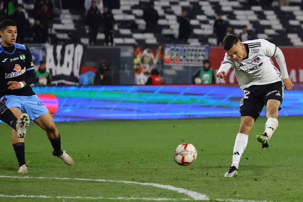 El zurdazo de Lucas Cepeda que le dio el triunfo a Colo Colo. (Marcelo Hernandez/Photosport).