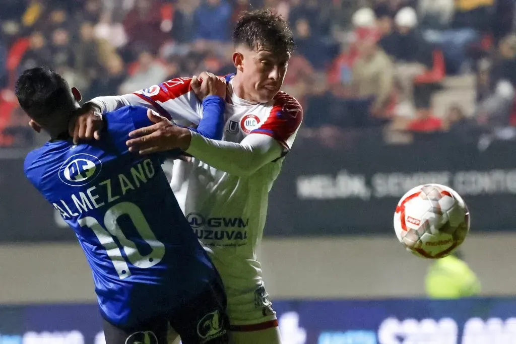 Pablo Parra ante Brayan Palmezano. (Andres Pina/Photopsort).