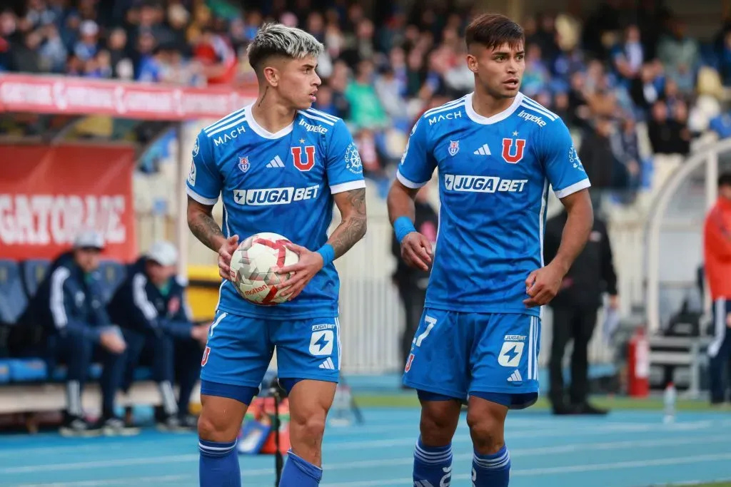 Maxi Guerrero y Fabián Hormazábal, un sólido tándem de la U. (Eduardo Fortes/Photosport).
