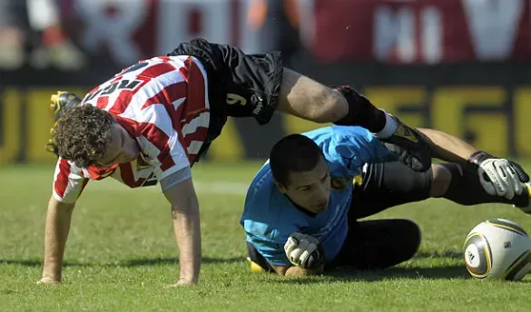Hernán Galíndez en acción por Rosario Central. (Foto: Getty Images).