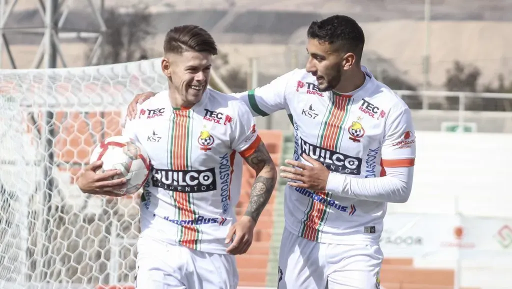 Cobresal vence a Iquique y sale del fondo de la tabla