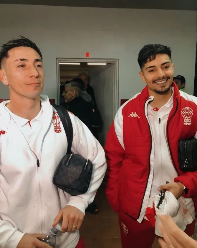 La dupla de chilenos que hace vibrar a Huracán en Argentina.