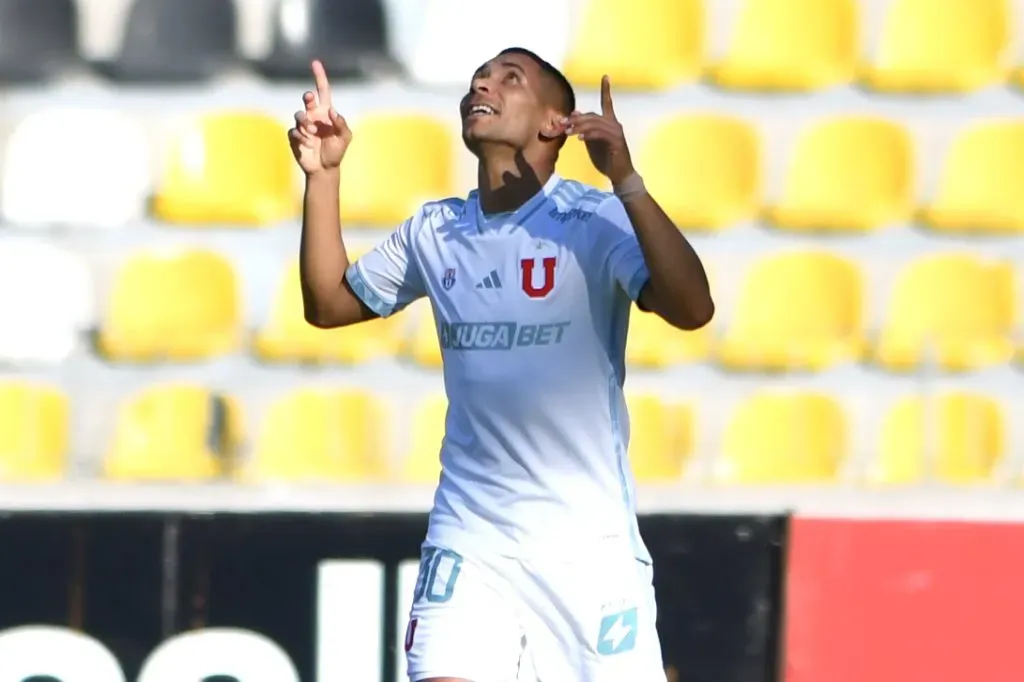 Cristián Palacios entró desde el banquillo y anotó el gol del triunfo de la U ante Coquimbo Unido. Foto: Photosport.