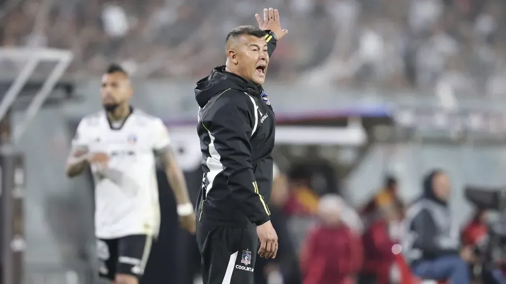 Jorge Almirón piensa en la revancha con River.