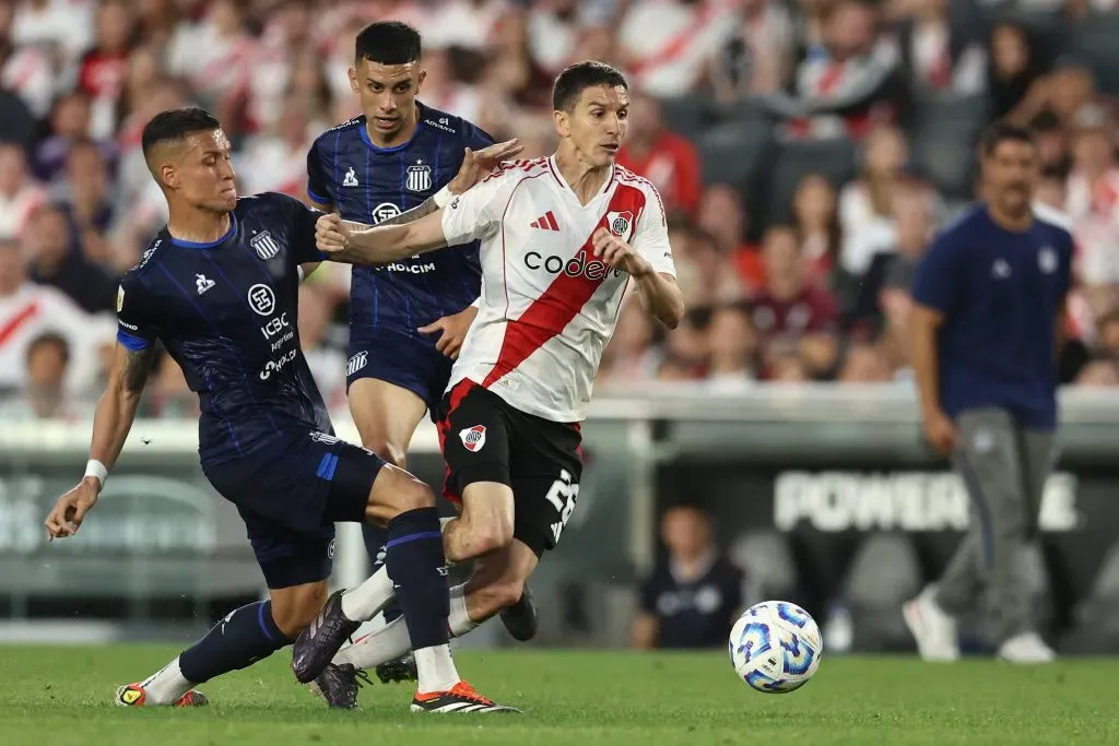 Juan Camilo Portilla en Talleres ante River. (Foto: Alejandro Pagni | Imago).