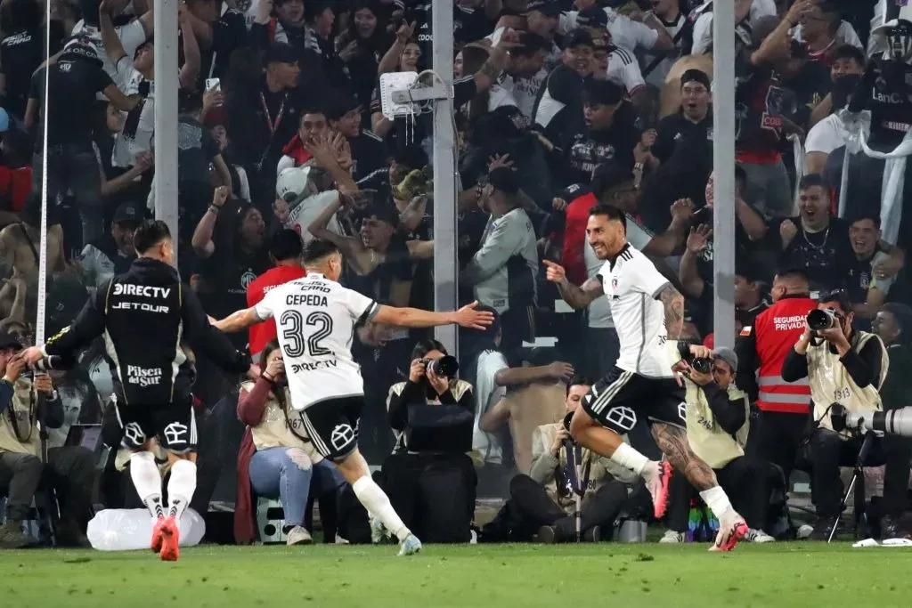 Javier Correa tiene enamorados a los hinchas e históricos de Colo Colo. Foto: Photosport.