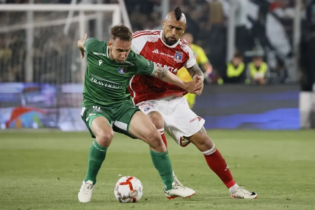 Arturo Vidal pudo ser el villano de Colo Colo ante Audax Italiano, pero tuvo un final feliz tras la remontada. Foto: Photosport.