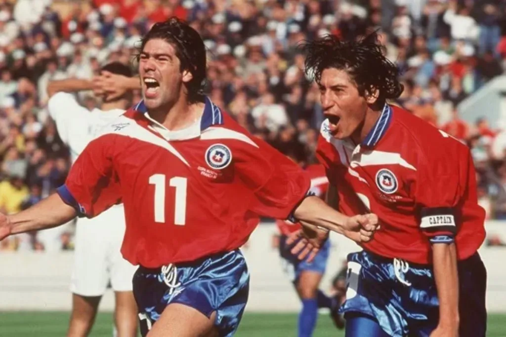 Zamorano y Salas, una de las mejores duplas de ataque de la Roja en su historia