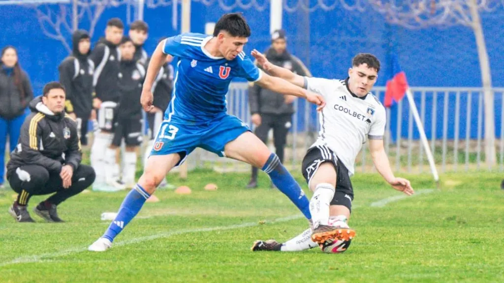 Marco Oroná en acción ante Colo Colo.  FOTO: Emisora Bullanguera.