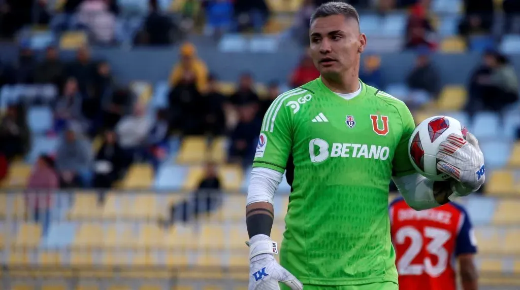Cristóbal Campos vuelve a ser internado.