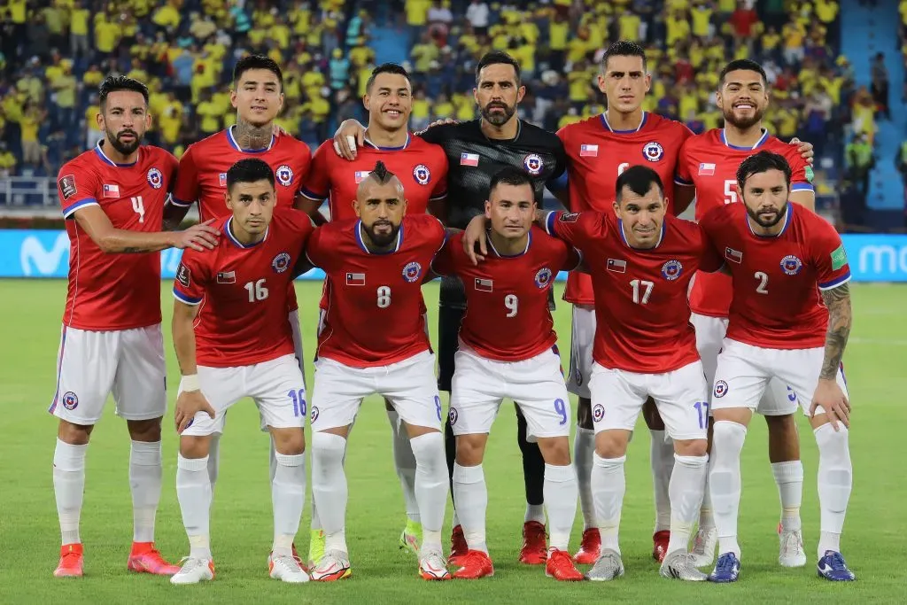 La formación de Chile en la última visita a Colombia en 2021. Imagen: Getty.