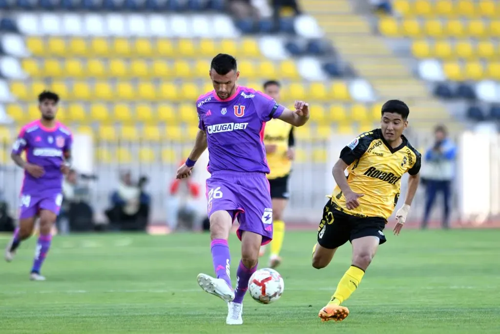 Fabricio Formiliano anticipa el Clásico Universitario. Foto: Alejandro Pizarro Ubilla/Photosport