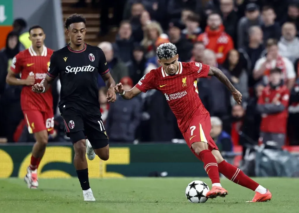 Luis Díaz ante el Bologna en la Champions League 2024-2025. (Imago).